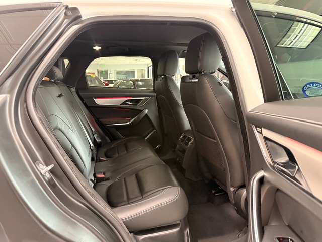 2024 Jaguar F-Pace P400 R-Dynamic S