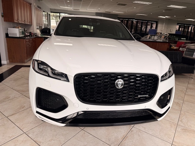 2024 Jaguar F-Pace P400 R-Dynamic S