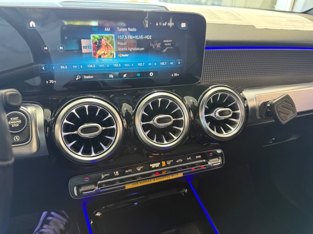 2021 Mercedes-Benz GLB 250 GLB 250