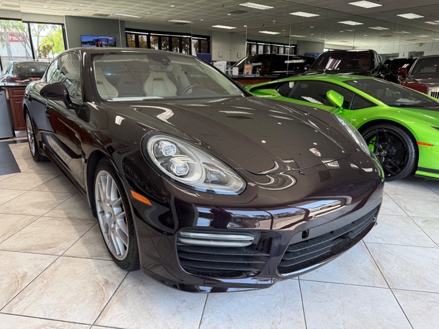 2015 Porsche Panamera GTS