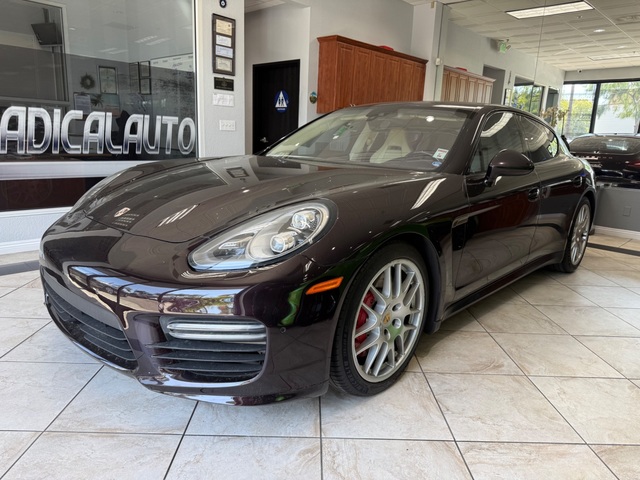 2015 Porsche Panamera GTS