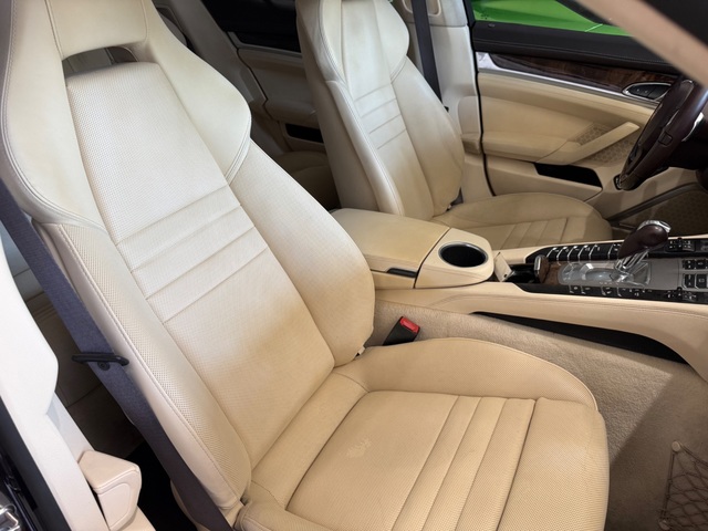 2015 Porsche Panamera GTS