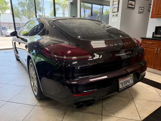 2015 Porsche Panamera GTS
