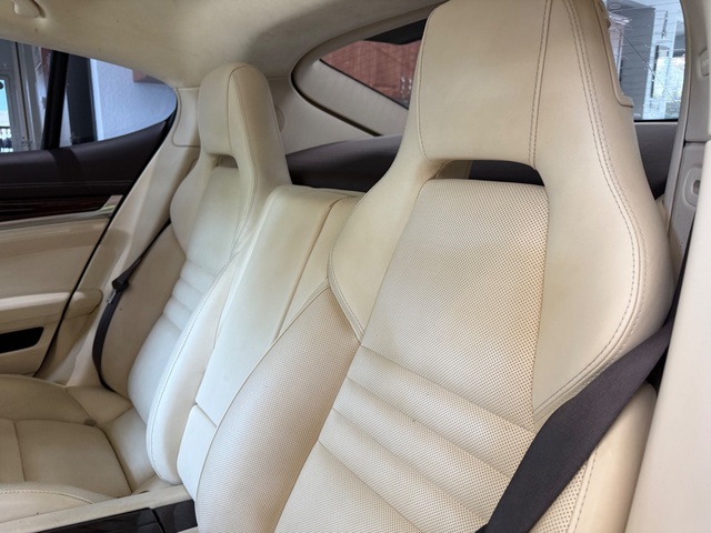 2015 Porsche Panamera GTS