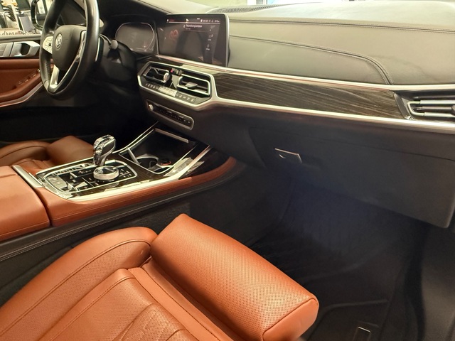 2019 BMW X7 X Drive40i