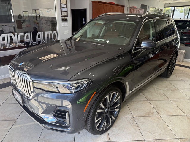 2019 BMW X7 X Drive40i