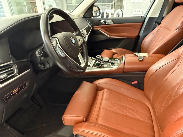 2019 BMW X7 X Drive40i