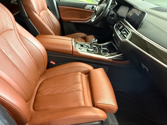 2019 BMW X7 X Drive40i