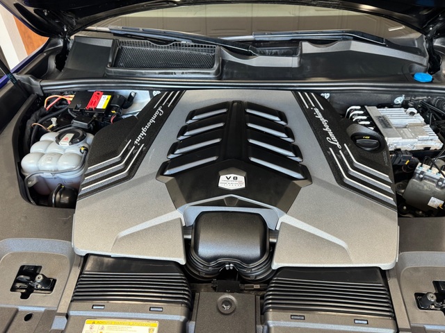 2020 Lamborghini Urus AWD