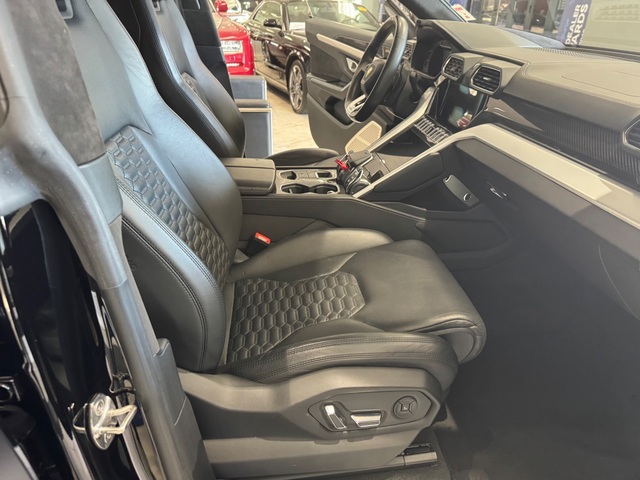 2020 Lamborghini Urus AWD