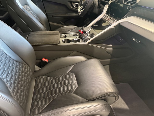 2020 Lamborghini Urus AWD