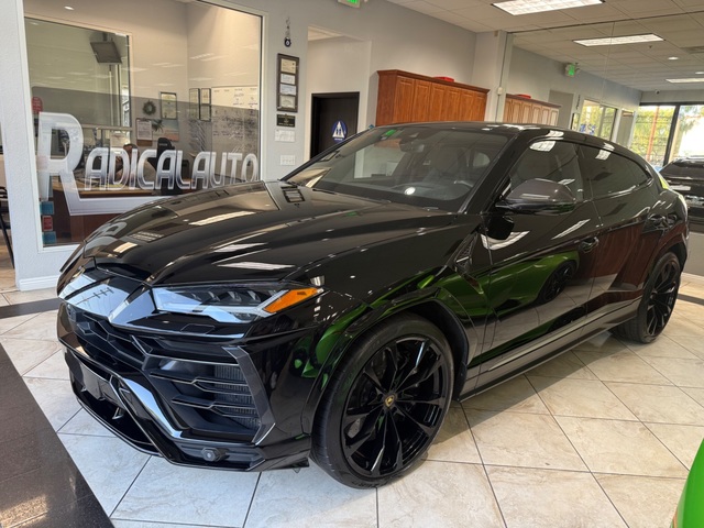 2020 Lamborghini Urus AWD