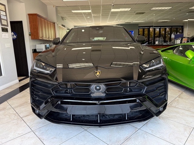 2020 Lamborghini Urus AWD