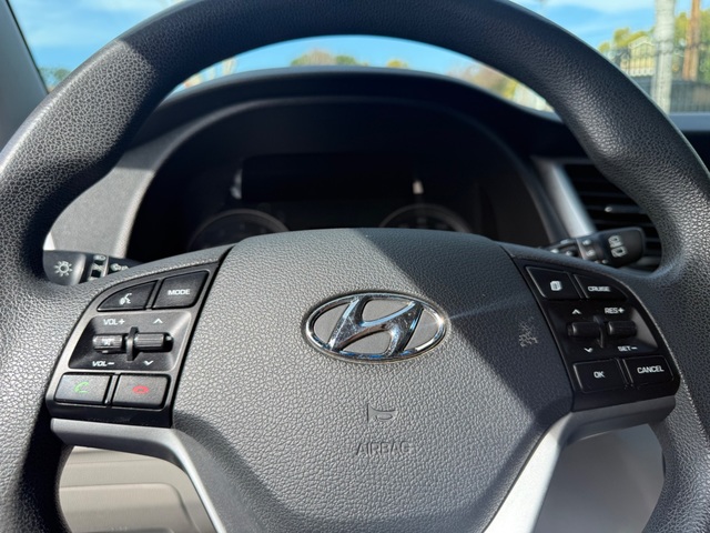 2016 Hyundai Tucson SE