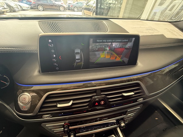 2018 BMW 750 i X Drive M Pkg