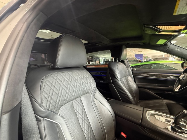 2018 BMW 750 i X Drive M Pkg