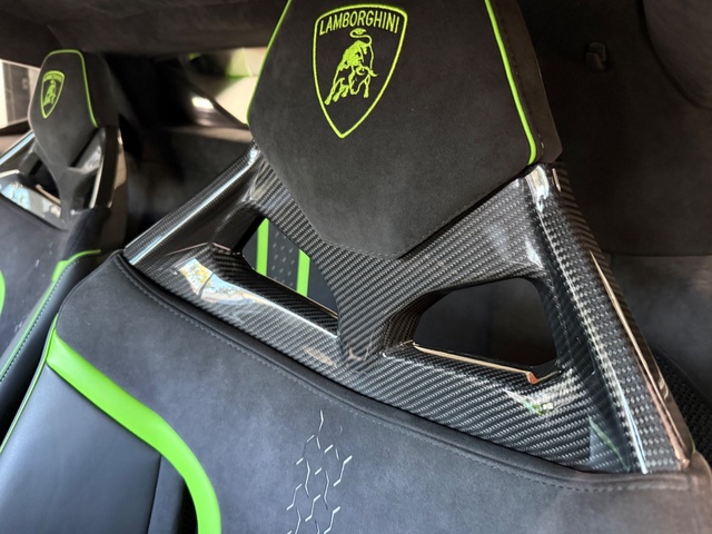 2023 Lamborghini Huracan Tecnica