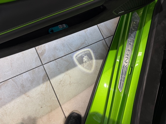 2023 Lamborghini Huracan Tecnica