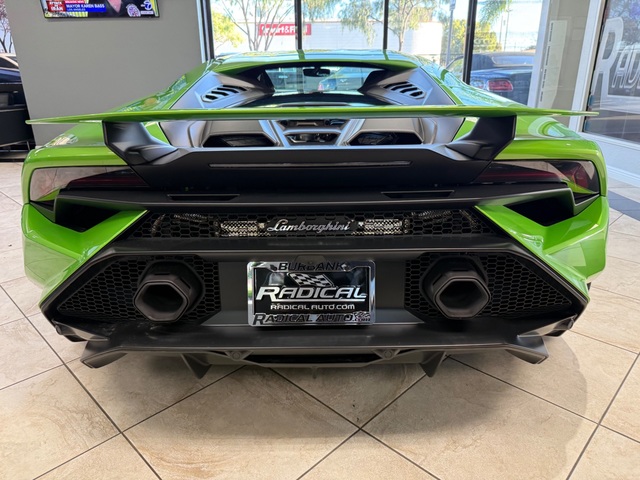 2023 Lamborghini Huracan Tecnica