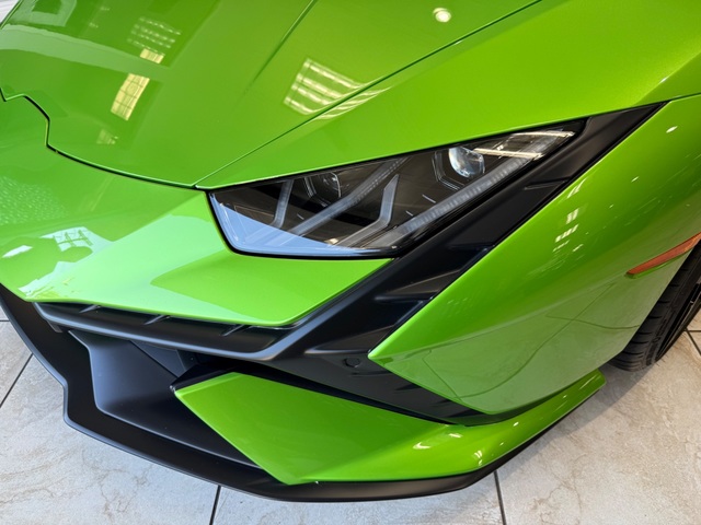 2023 Lamborghini Huracan Tecnica