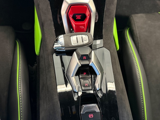 2023 Lamborghini Huracan Tecnica