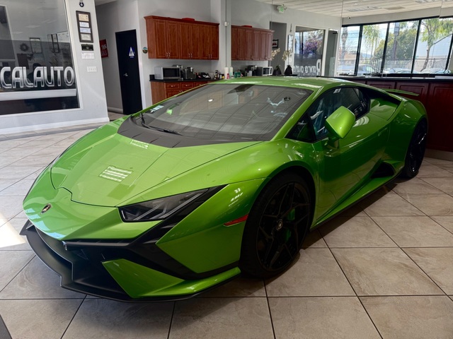 2023 Lamborghini Huracan Tecnica