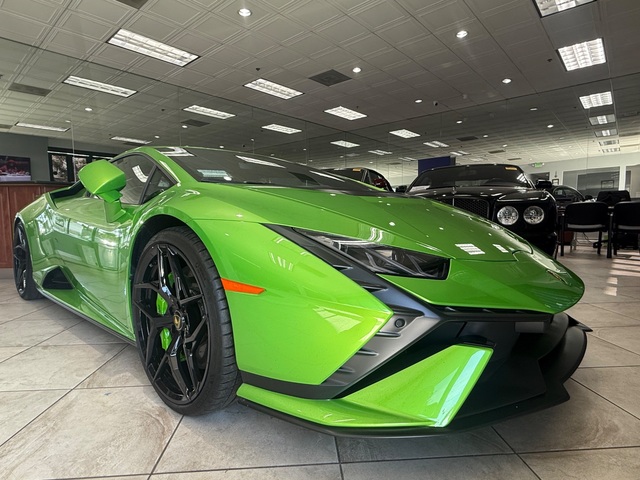2023 Lamborghini Huracan Tecnica