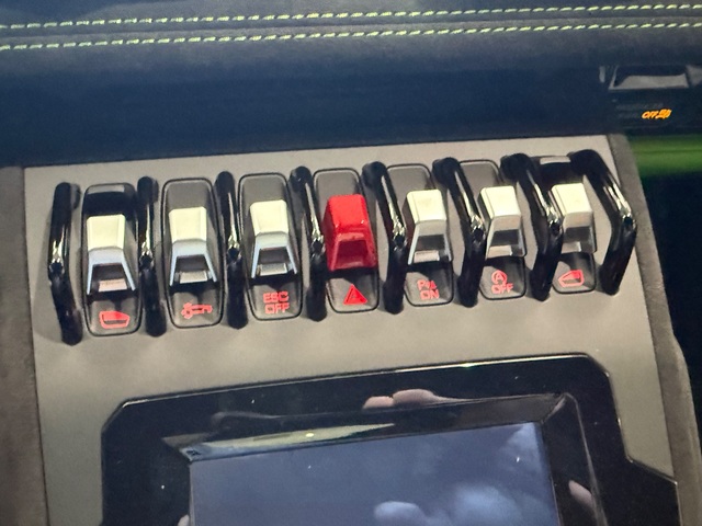 2023 Lamborghini Huracan Tecnica