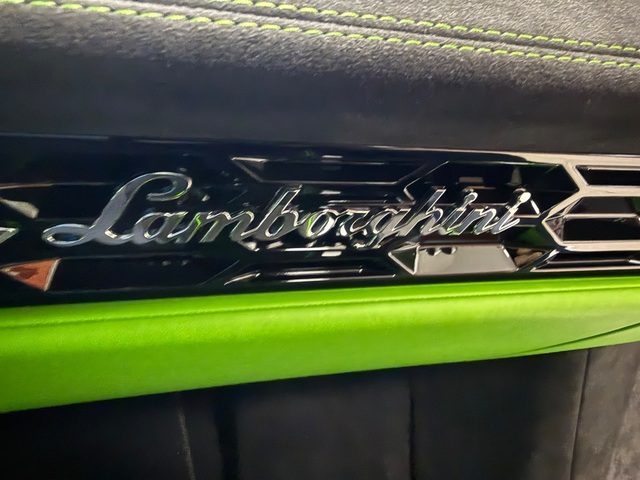 2023 Lamborghini Huracan Tecnica