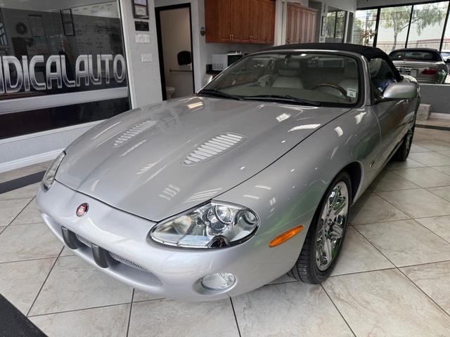 2001 Jaguar XKR