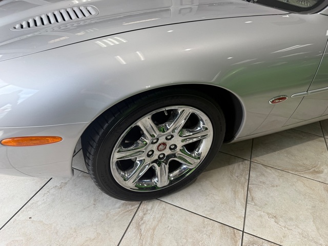 2001 Jaguar XKR