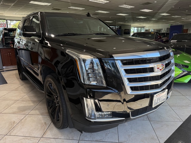 2019 Cadillac ESCALADE Luxury