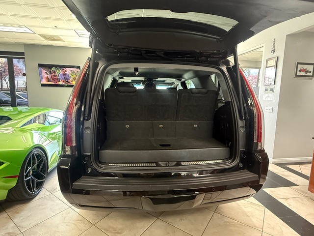 2019 Cadillac ESCALADE Luxury