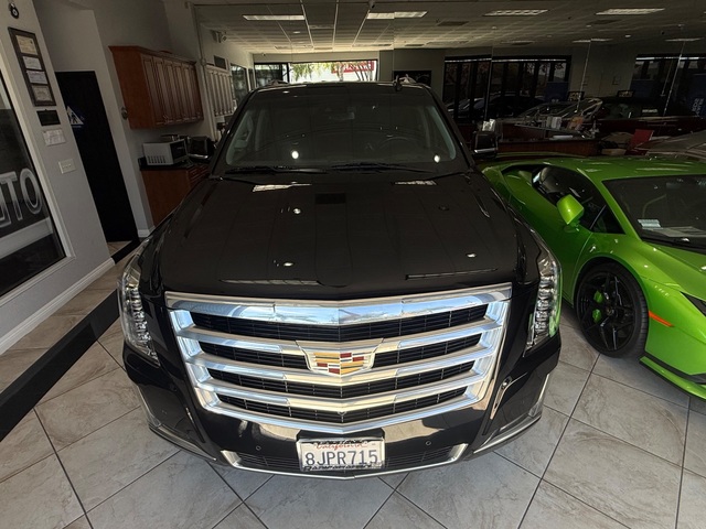 2019 Cadillac ESCALADE Luxury