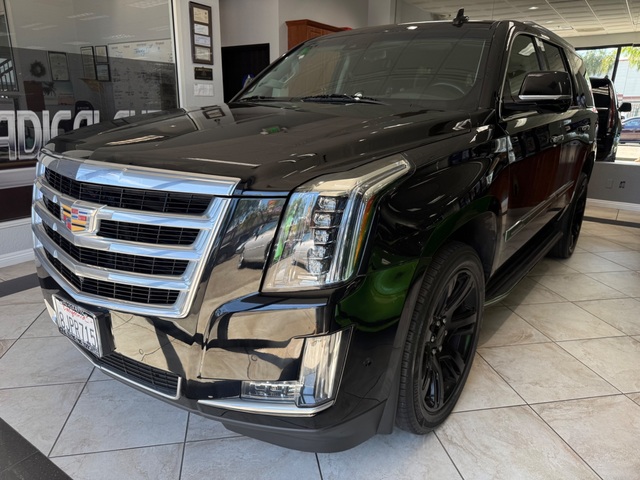 2019 Cadillac ESCALADE Luxury