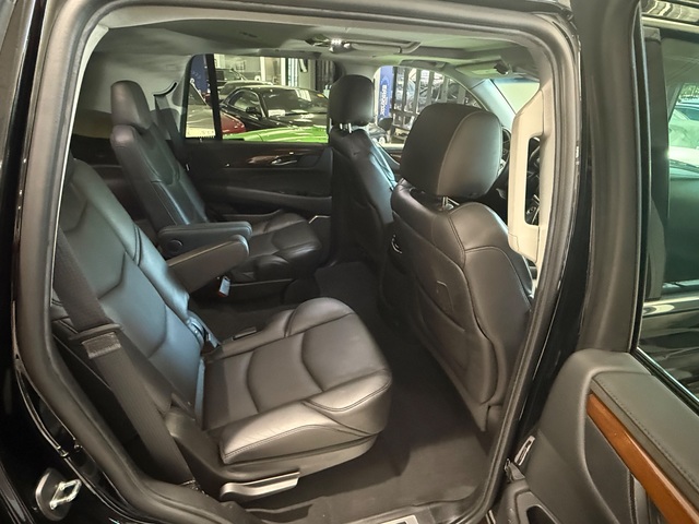 2019 Cadillac ESCALADE Luxury