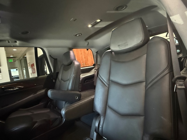 2019 Cadillac ESCALADE Luxury