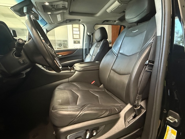 2019 Cadillac ESCALADE Luxury