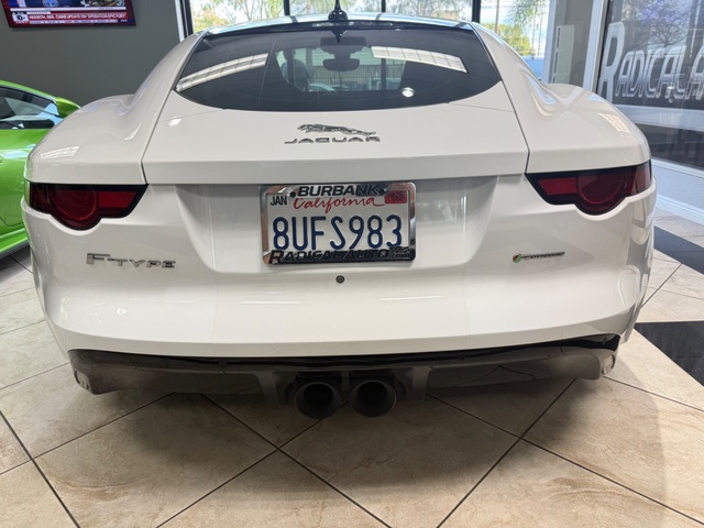 2018 Jaguar F-TYPE R-Dynamic - Photo 7