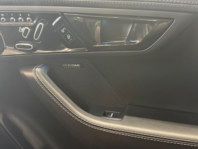 2018 Jaguar F-TYPE R-Dynamic - Photo 19