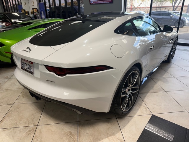 2018 Jaguar F-TYPE R-Dynamic - Photo 11