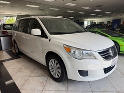 2012 Volkswagen Routan SE