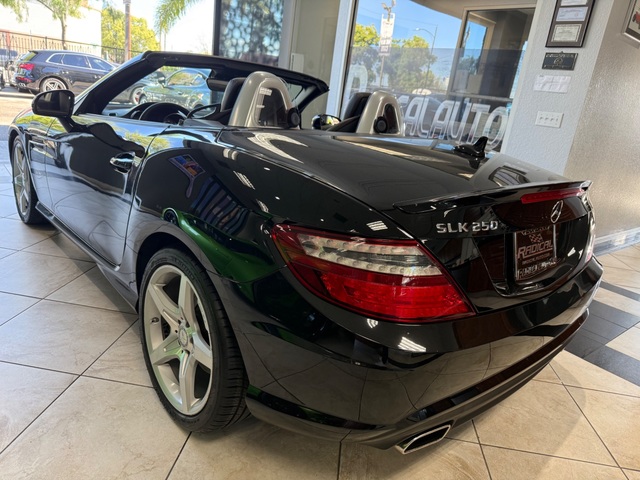 2015 Mercedes-Benz SLK 250