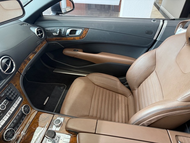 2013 Mercedes-Benz SL 550 Convertible