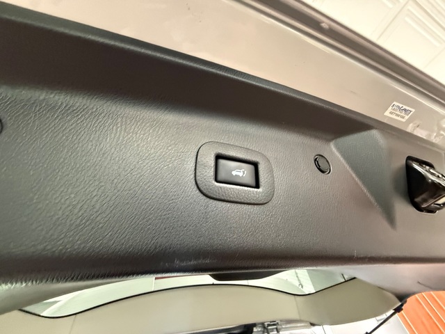2013 INFINITI QX 56 4WD