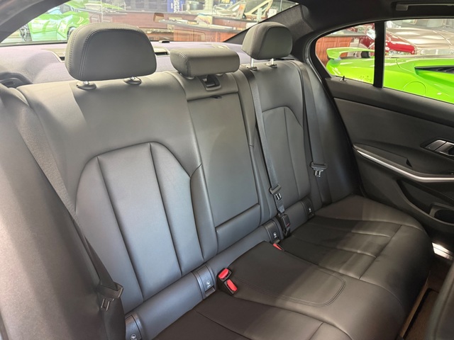 2019 BMW 330i