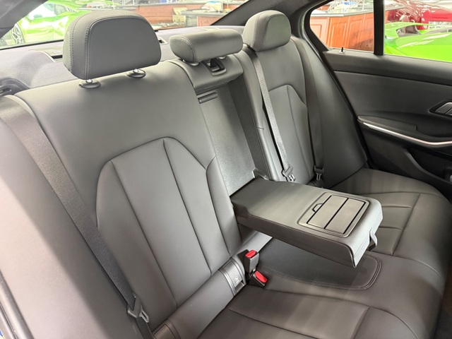 2019 BMW 330i 330i