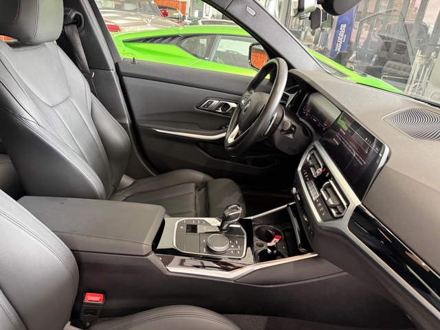 2019 BMW 330i 330i