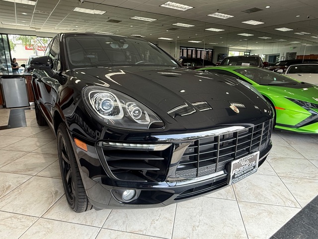 2018 Porsche Macan Awd