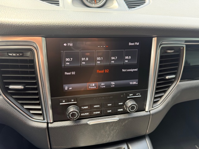 2018 Porsche Macan Awd